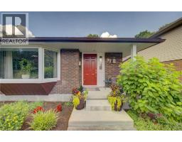 93 BRIARGATE Drive - 5
