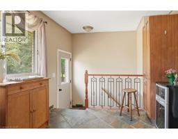 318 FREELTON Road - 18