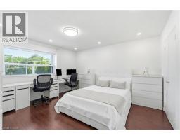475 CLARIDGE Road UnitNo. 4 - 14