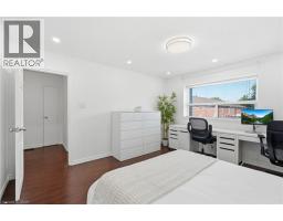 475 CLARIDGE Road UnitNo. 4 - 15