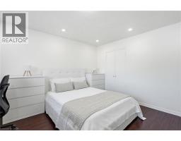 475 CLARIDGE Road UnitNo. 4 - 17