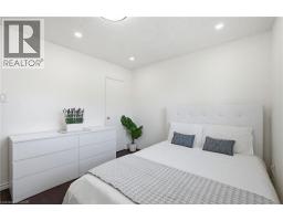 475 CLARIDGE Road UnitNo. 4 - 19