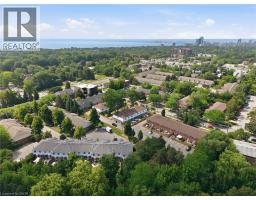 475 CLARIDGE Road UnitNo. 4 - 32