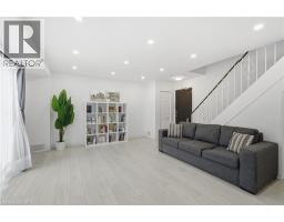 475 CLARIDGE Road UnitNo. 4 - 5