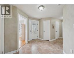79 WADSWORTH Crescent - 6