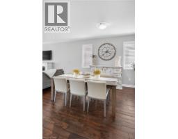 5 NARBONNE Crescent - 27