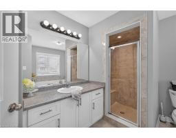 5 NARBONNE Crescent - 35
