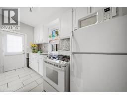 107 QUEEN Street S - 11