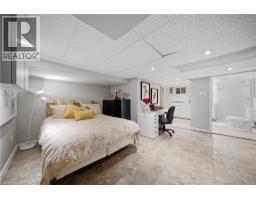107 QUEEN Street S - 17