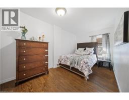 107 QUEEN Street S - 27
