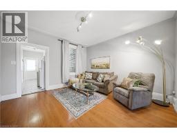 107 QUEEN Street S - 4