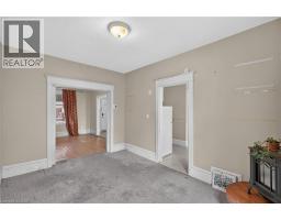 103 ROSEMONT Avenue - 15