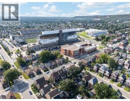 103 ROSEMONT Avenue - 37