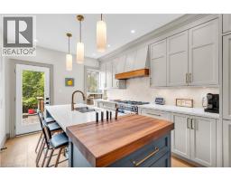 76 PEARL Street N - 19