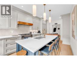 76 PEARL Street N - 24