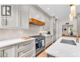 76 PEARL Street N - 26