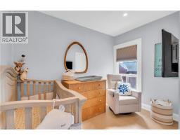 76 PEARL Street N - 39