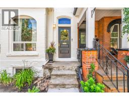 76 PEARL Street N - 4