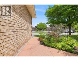 75 BEASLEY Crescent UnitNo. 14 - 6