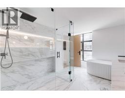 20 NIAGARA Street UnitNo. PH1 - 22