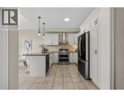 100 GARINGER Crescent - 10