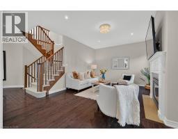 100 GARINGER Crescent - 16