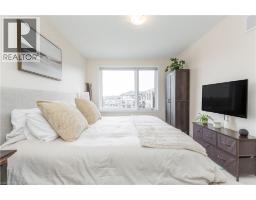 33 RED MAPLE Lane - 25