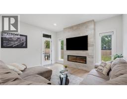 1055 BAY Street - 13