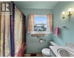 10 SUNNINGHILL Drive - 32