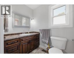 14 REGENCY Drive - 22