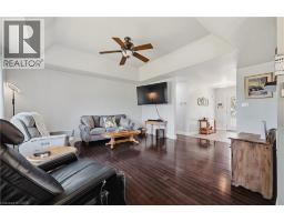 14 REGENCY Drive - 7