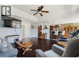 14 REGENCY Drive - 8