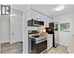 700 ERINBROOK Drive UnitNo. 22 - 3