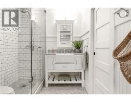 330 CAMELOT Court - 31
