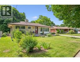 98 STONYBROOK Drive - 3