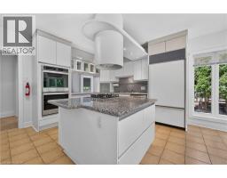4 FORSYTH Avenue N - 4
