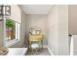 290 BRIDGEPORT Road E - 33