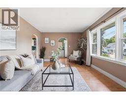 180 MELROSE Street - 12