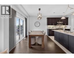 516 NETHERWOOD Crescent - 12