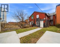 133-135 WELLINGTON Street N - 10