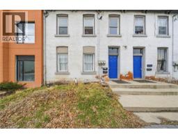 133-135 WELLINGTON Street N - 2