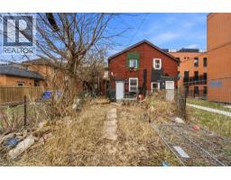 133-135 WELLINGTON Street N - 6