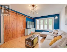 250 DINISON Crescent - 10