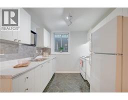 250 DINISON Crescent - 30