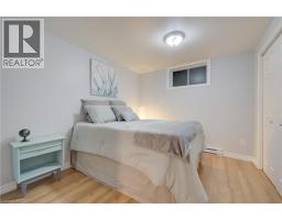250 DINISON Crescent - 34