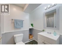 250 DINISON Crescent - 36