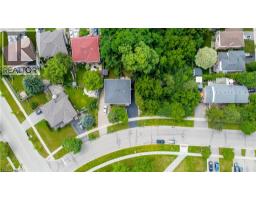 250 DINISON Crescent - 46