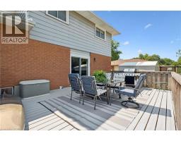 18 STRATHCONA Crescent - 31