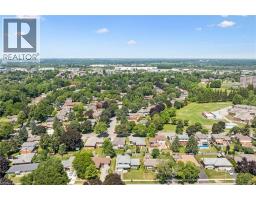 18 STRATHCONA Crescent - 38