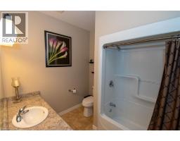 14 LAFAYETTE Street E - 22